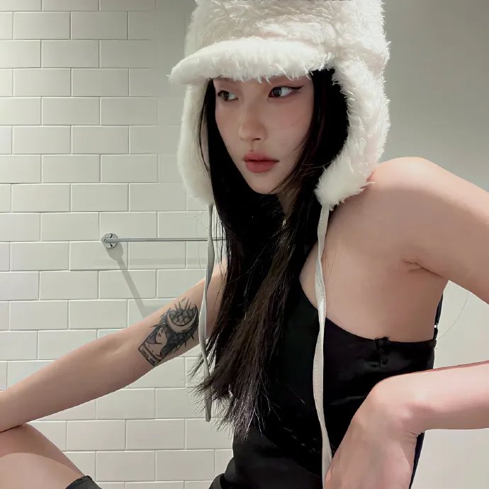 荒岛美女